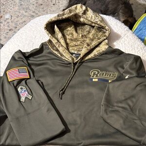 Los Ángeles Rams Nike NFL Onfield Apparel Salute to Service Hoodie